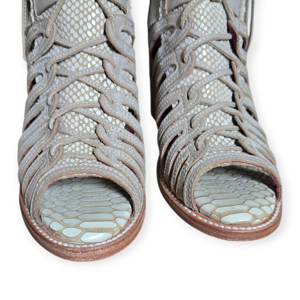 Freebird by Steven Wazee Boho Chic Zip Laces‎ Ankle Booties Beige Multi Size 7 - Picture 7 of 10